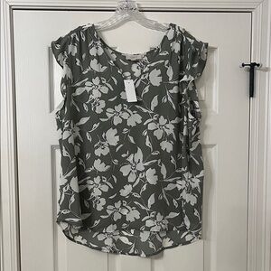 LOFT Floral Ruffle Sleeve Blouse - Olive and White NWT size XL